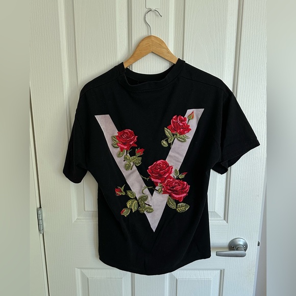 T-shirt with Rose Embroidery - Picture 1 of 7
